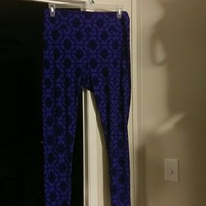 2 pair of Lularoe TC leggings